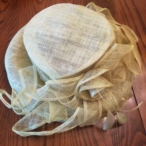 Elegant Green Women's Hat